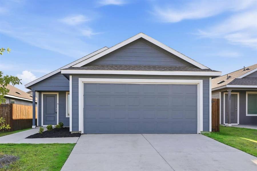 Property photo for 213 Poplar Place, Wilmer, TX