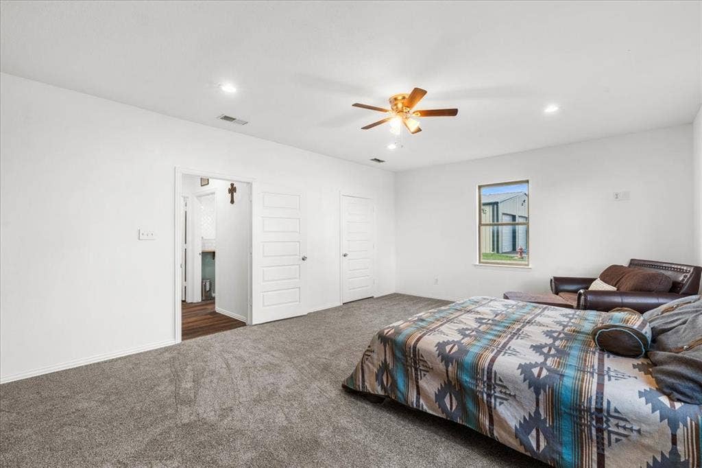 300 E 3rd Street, Blooming Grove, TX 76626