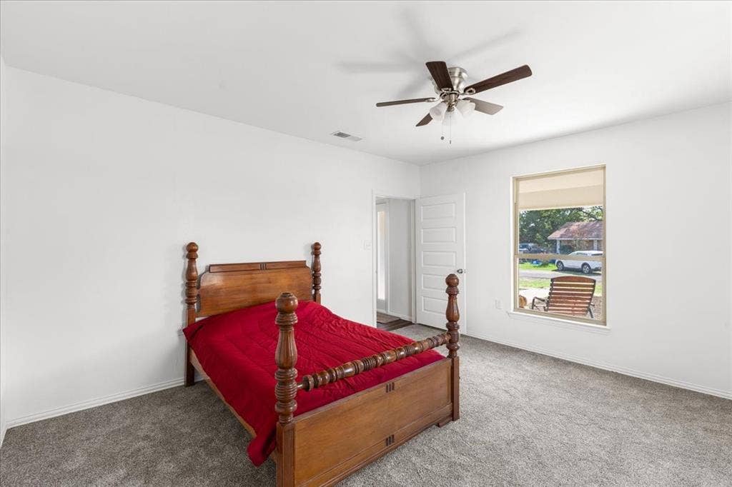 300 E 3rd Street, Blooming Grove, TX 76626