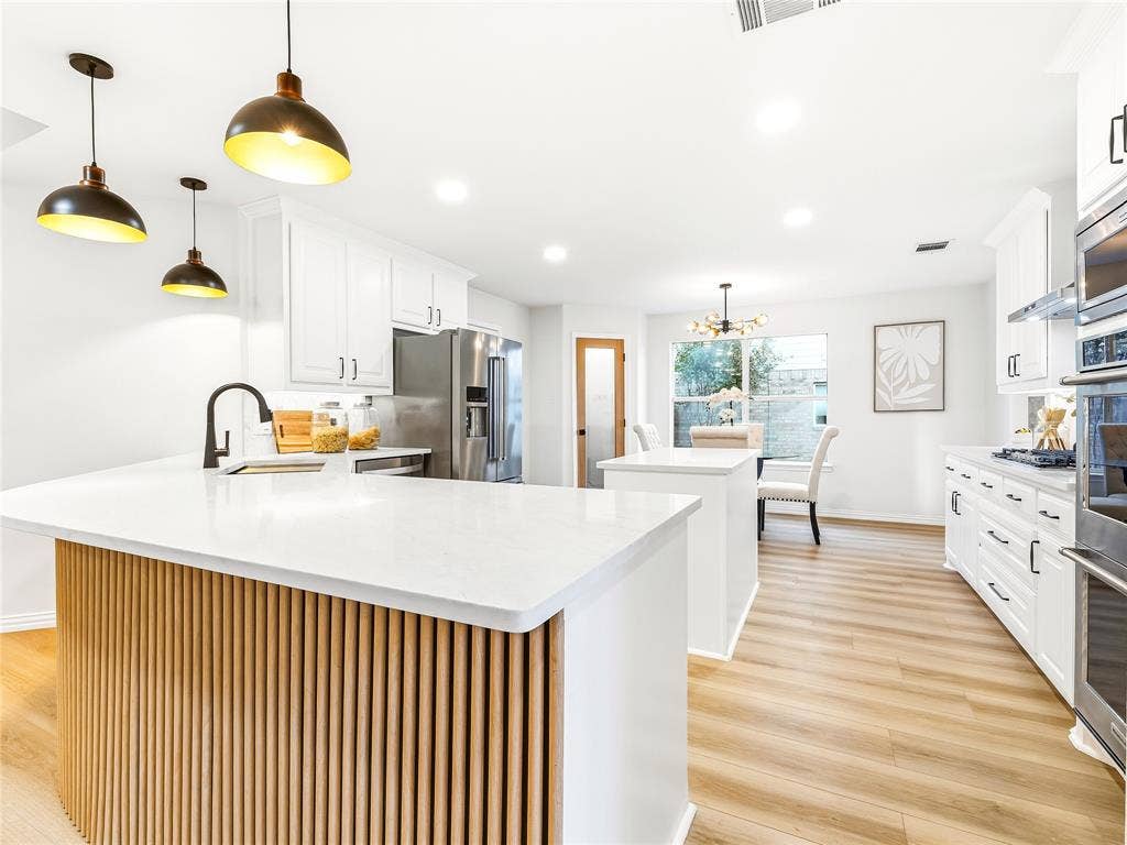 723 Hollow Ridge Drive, Allen, TX 75002