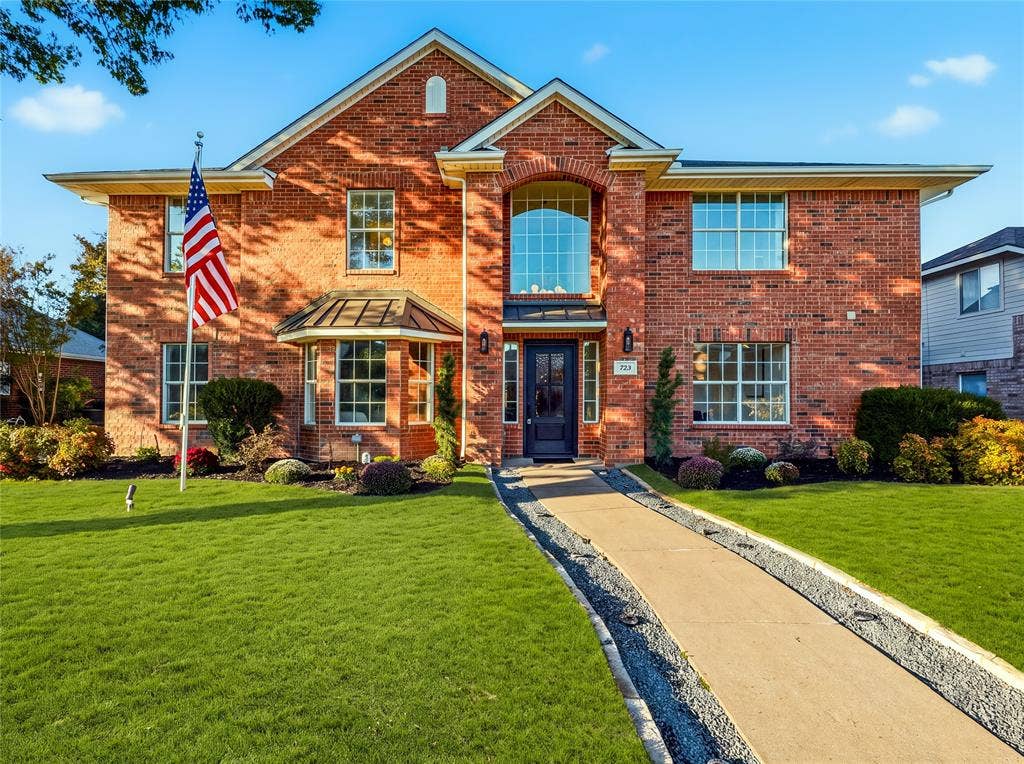 723 Hollow Ridge Drive, Allen, TX 75002