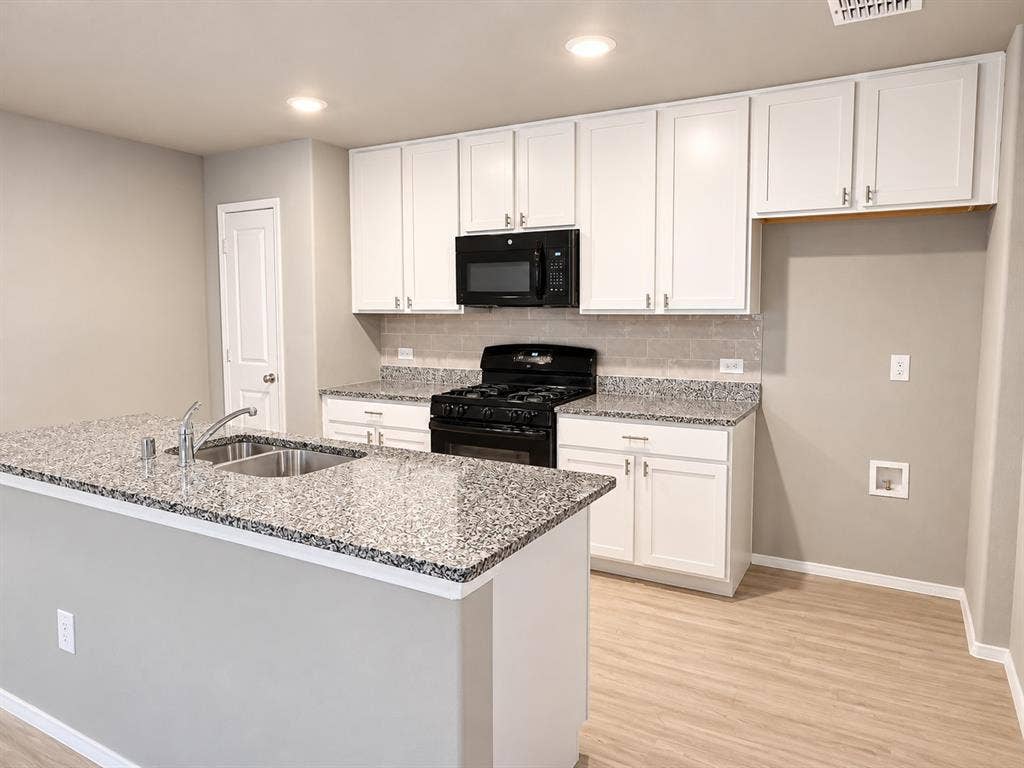 1917 Ashland Street, McKinney, TX 75071 1917 Ashland Street, McKinney, TX 75071