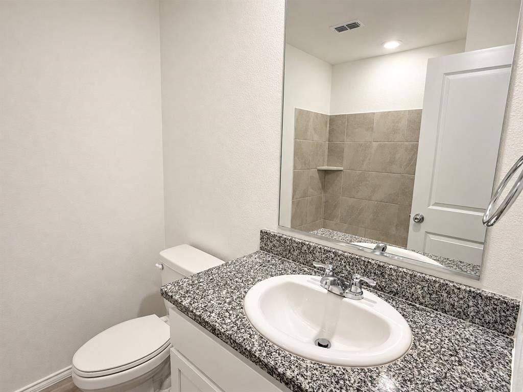 1917 Ashland Street, McKinney, TX 75071 1917 Ashland Street, McKinney, TX 75071