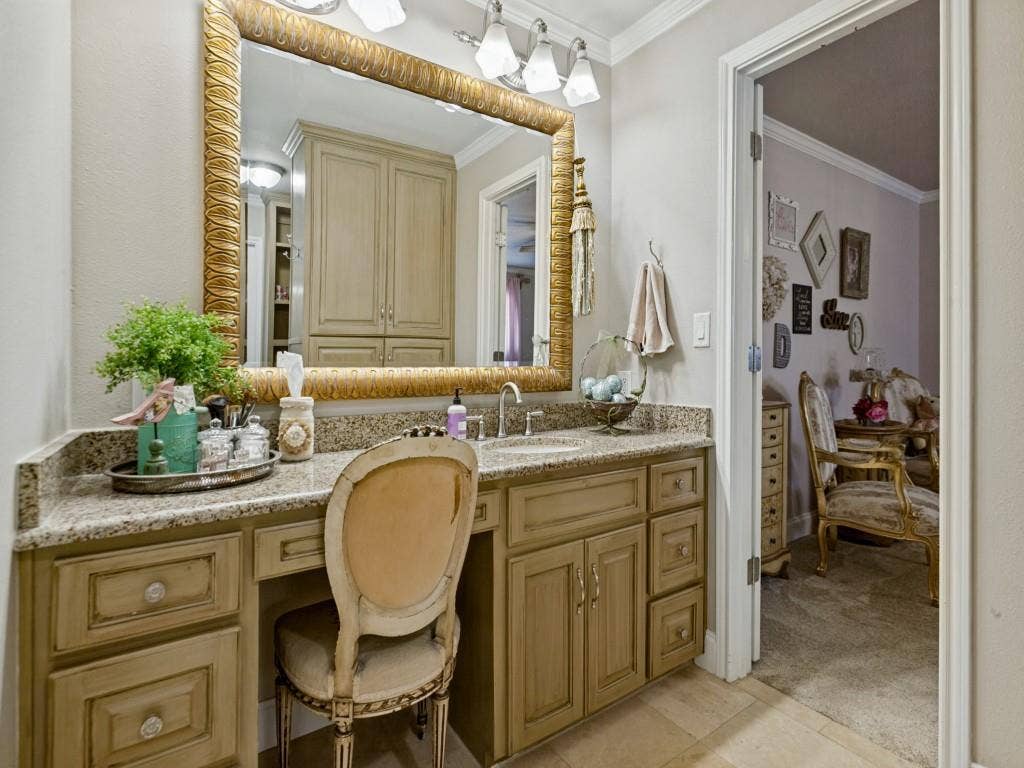 2712 Mollimar Drive, Plano, TX 75075 2712 Mollimar Drive, Plano, TX 75075