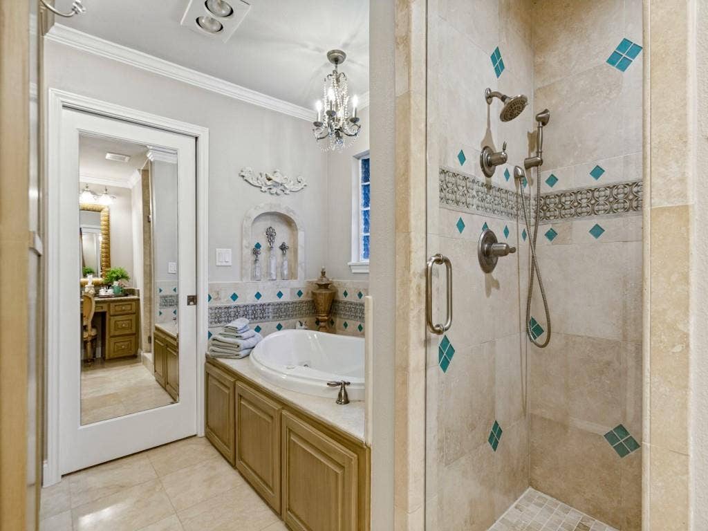 2712 Mollimar Drive, Plano, TX 75075 2712 Mollimar Drive, Plano, TX 75075