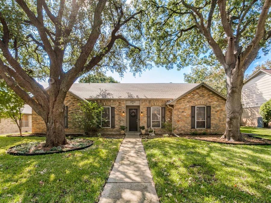 Property photo for 2712 Mollimar Drive, Plano, TX
