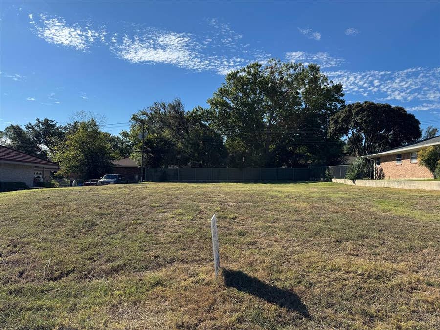 Property photo for 6133 Waco Way, Fort Worth, TX