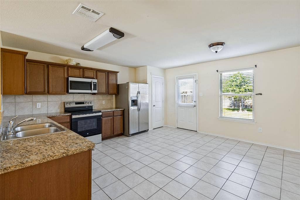 2430 Monty Street, Forney, TX 75126