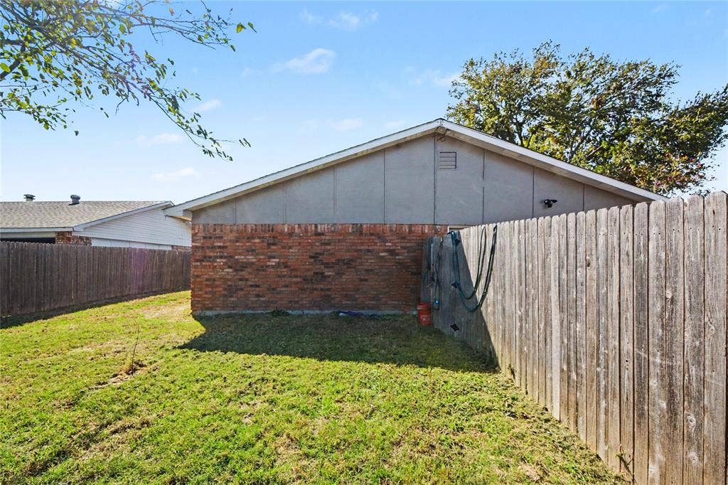 8713 Willowbrook Drive, Rowlett, TX 75088 8713 Willowbrook Drive, Rowlett, TX 75088