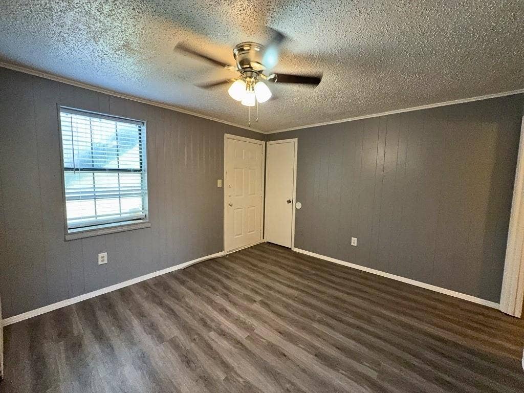 1601 Voirin Road, Irving, TX 75061 1601 Voirin Road, Irving, TX 75061