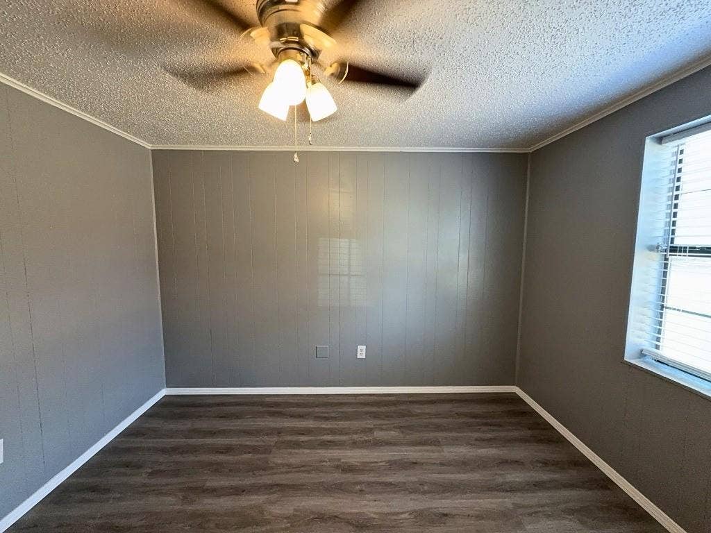 1601 Voirin Road, Irving, TX 75061 1601 Voirin Road, Irving, TX 75061