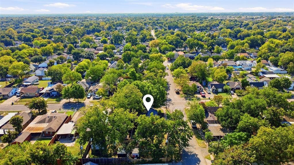 2551 Grafton Avenue, Dallas, TX 75211