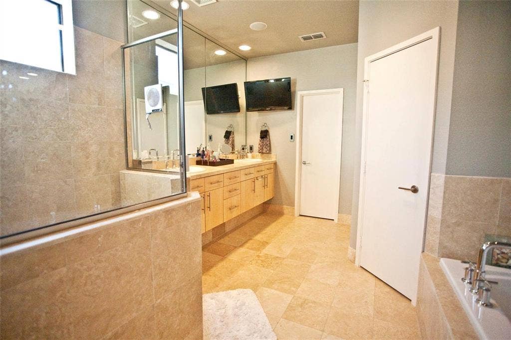 2411 N Hall Street, #25, Dallas, TX 75204