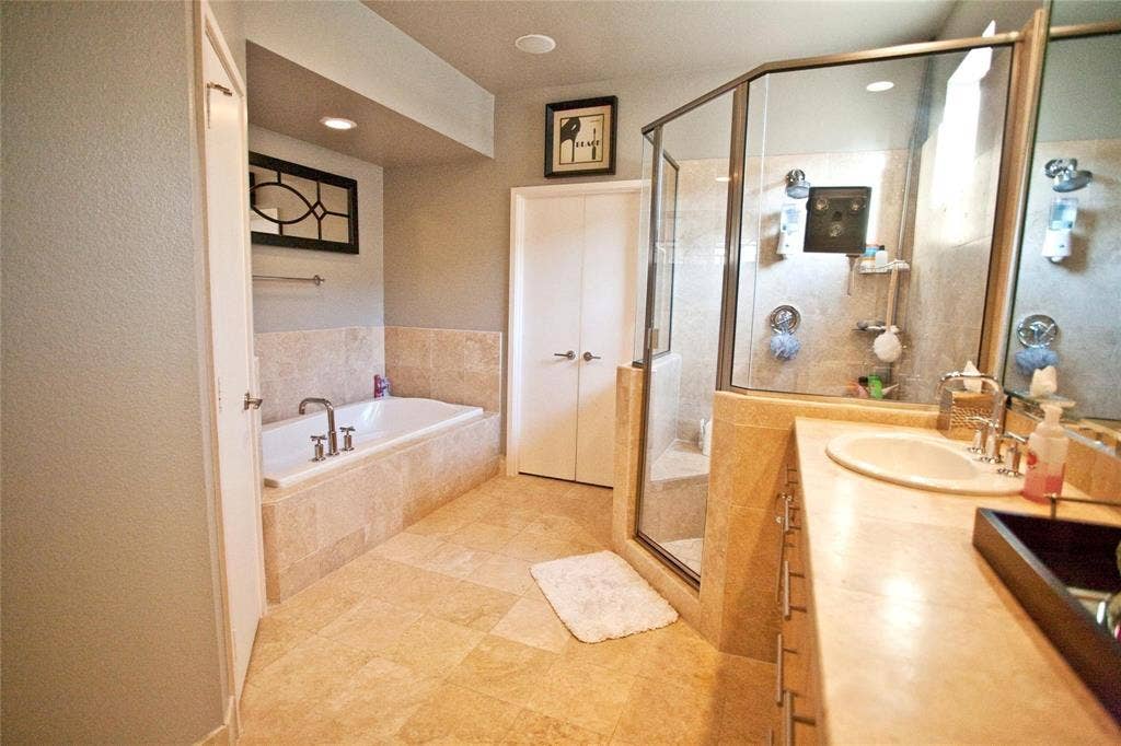 2411 N Hall Street, #25, Dallas, TX 75204