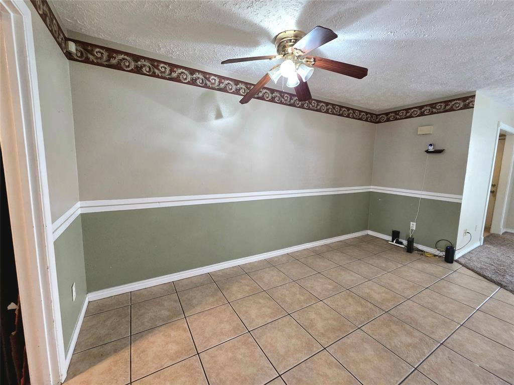 99 W Mountain Creek Drive, Grand Prairie, TX 75052