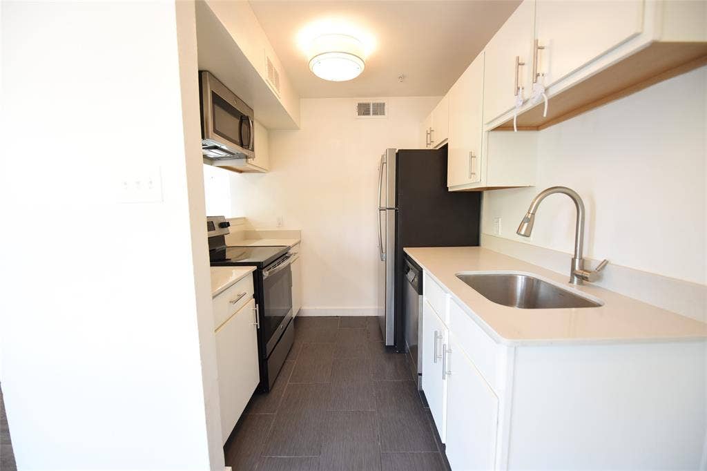 5404 Reiger Avenue, #204, Dallas, TX 75214