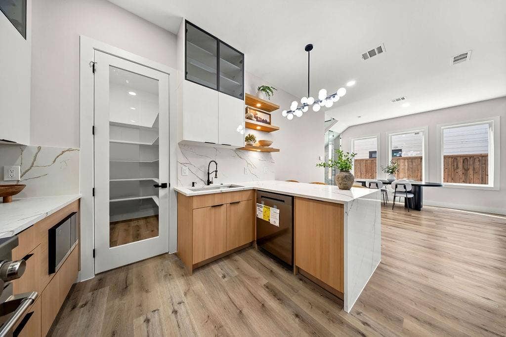1921 Morris Street, Dallas, TX 75212 1921 Morris Street, Dallas, TX 75212