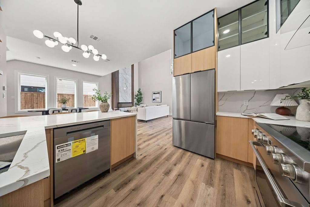 1921 Morris Street, Dallas, TX 75212 1921 Morris Street, Dallas, TX 75212