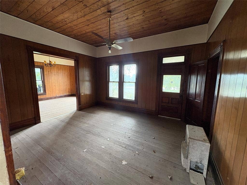 104 A E North Street, Hico, TX 76457