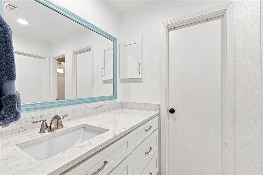 924 Thoreau Lane, Allen, TX 75002 924 Thoreau Lane, Allen, TX 75002