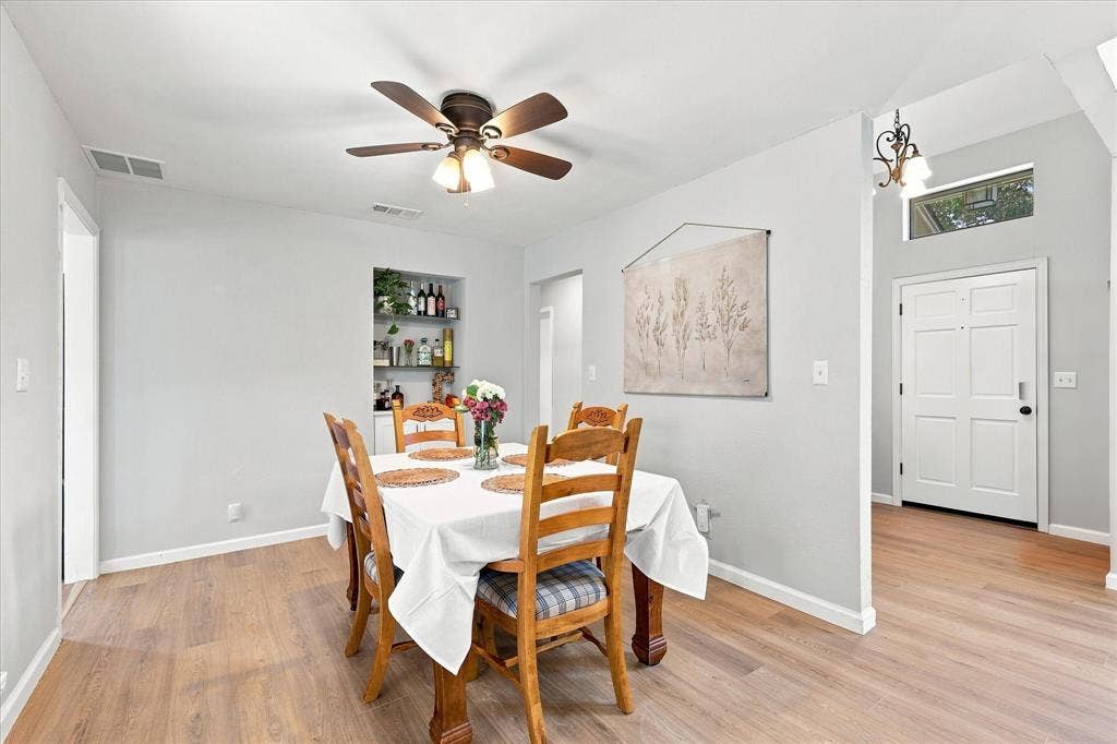 924 Thoreau Lane, Allen, TX 75002 924 Thoreau Lane, Allen, TX 75002