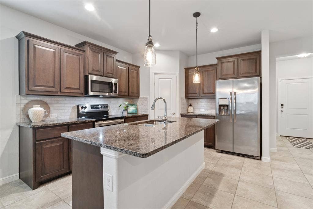 171 Colter Drive, Waxahachie, TX 75167 171 Colter Drive, Waxahachie, TX 75167