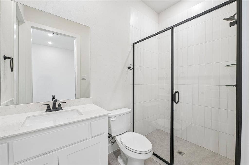 4012 Bentsen Street, McKinney, TX 75071 Friends and family will feel right at home in any of the beautifully finished guest baths.