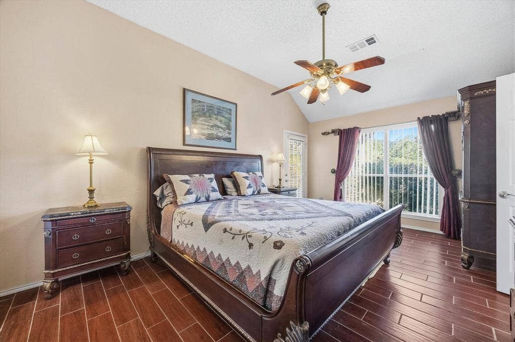 6412 Bluebonnet Drive, Rowlett, TX 75089 Escape to your master retreat!
