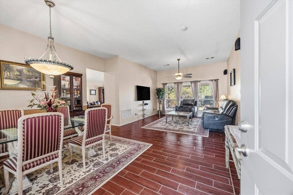 6412 Bluebonnet Drive, Rowlett, TX 75089 Host your family gatherings here!