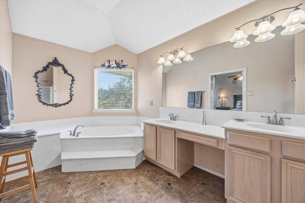 6412 Bluebonnet Drive, Rowlett, TX 75089 Refresh here!