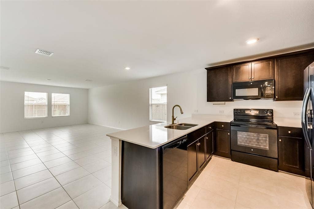 205 Jasmine Drive, Princeton, TX 75407 205 Jasmine Drive, Princeton, TX 75407
