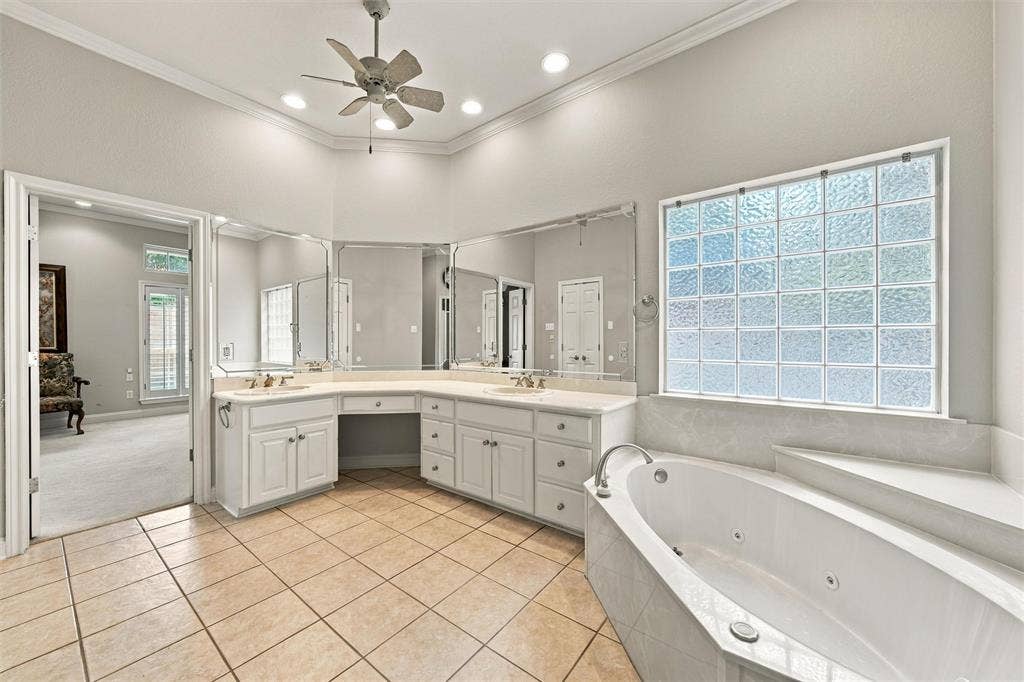 7918 Old Mcgregor Road, Woodway, TX 76712
