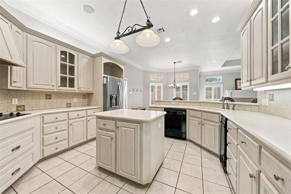7918 Old Mcgregor Road, Woodway, TX 76712
