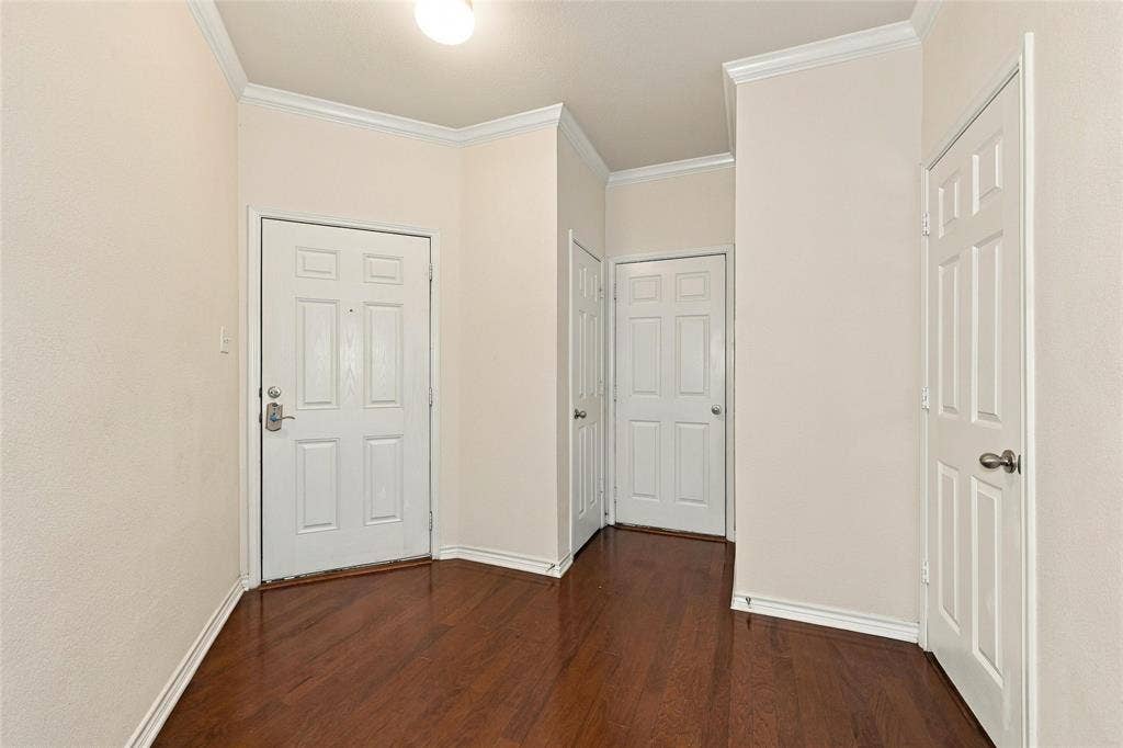 5972 Clearwater Drive, The Colony, TX 75056