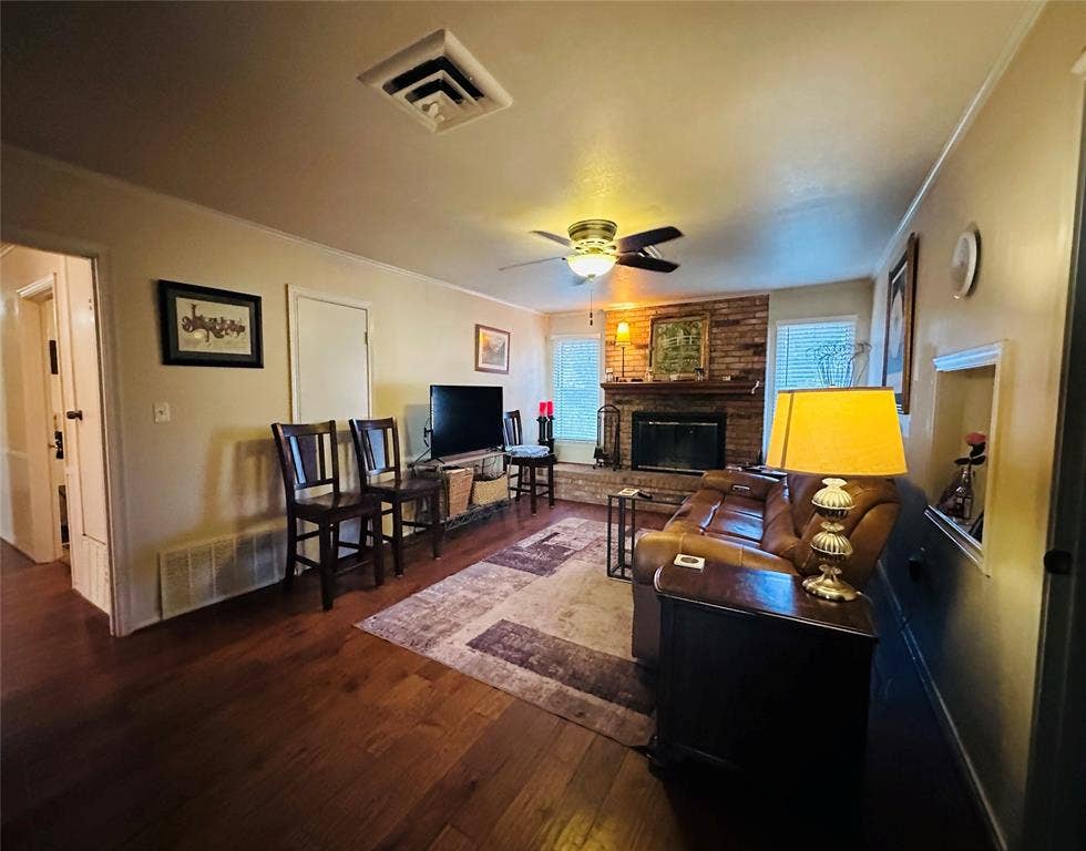 413 Davis Drive, Athens, TX 75751 413 Davis Drive, Athens, TX 75751