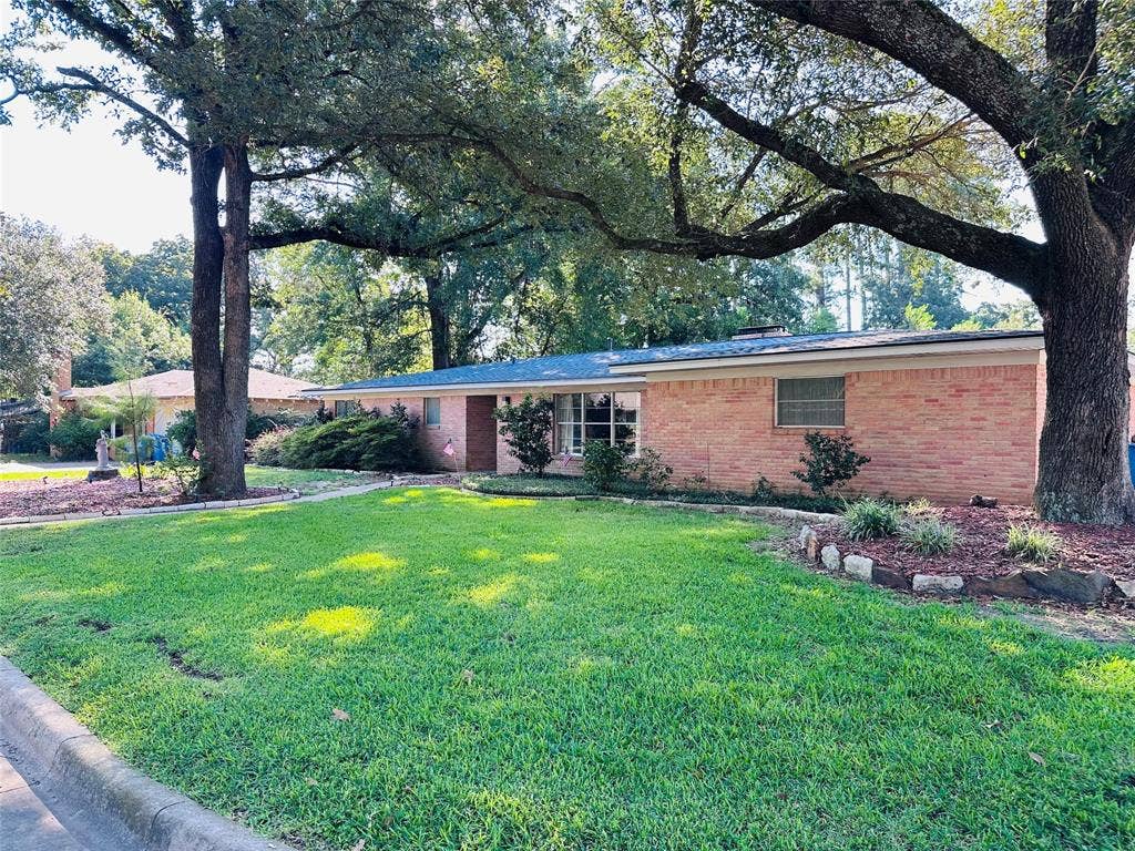 413 Davis Drive, Athens, TX 75751 413 Davis Drive, Athens, TX 75751