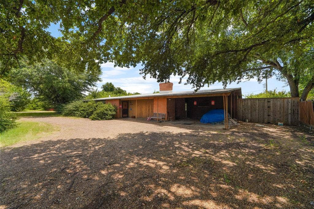 3658 Walnut Hill Lane, Dallas, TX 75229