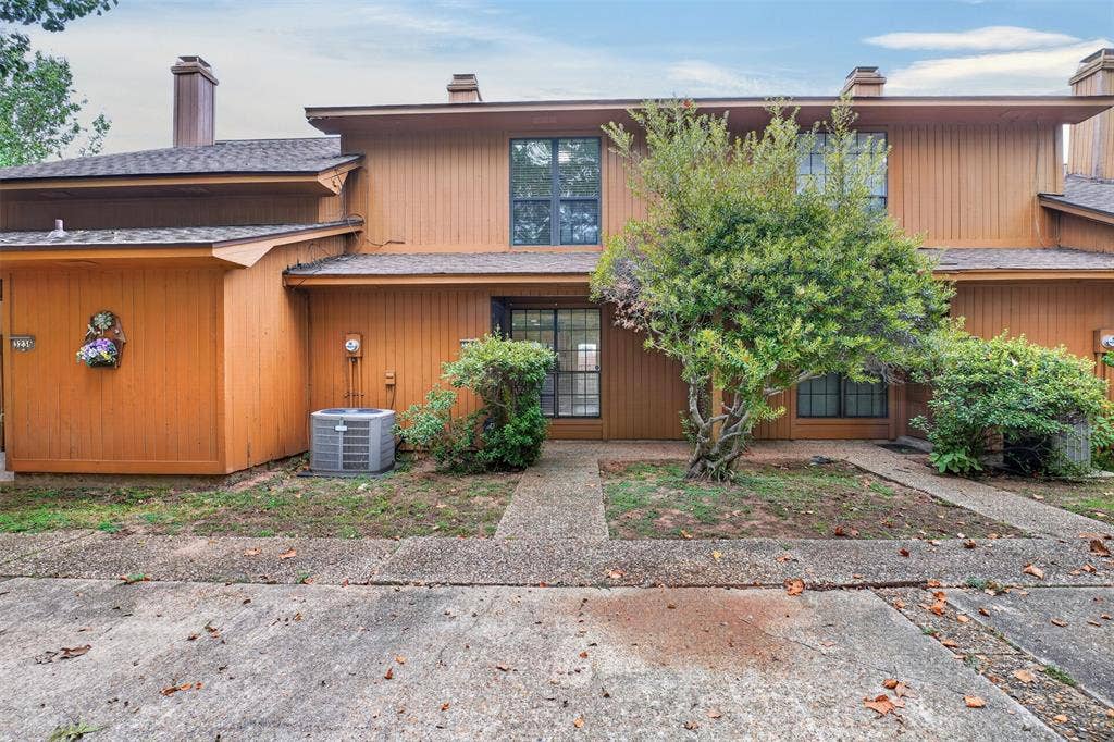 3234 Eastwood Drive, Shreveport, LA 71105 3234 Eastwood Drive, Shreveport, LA 71105