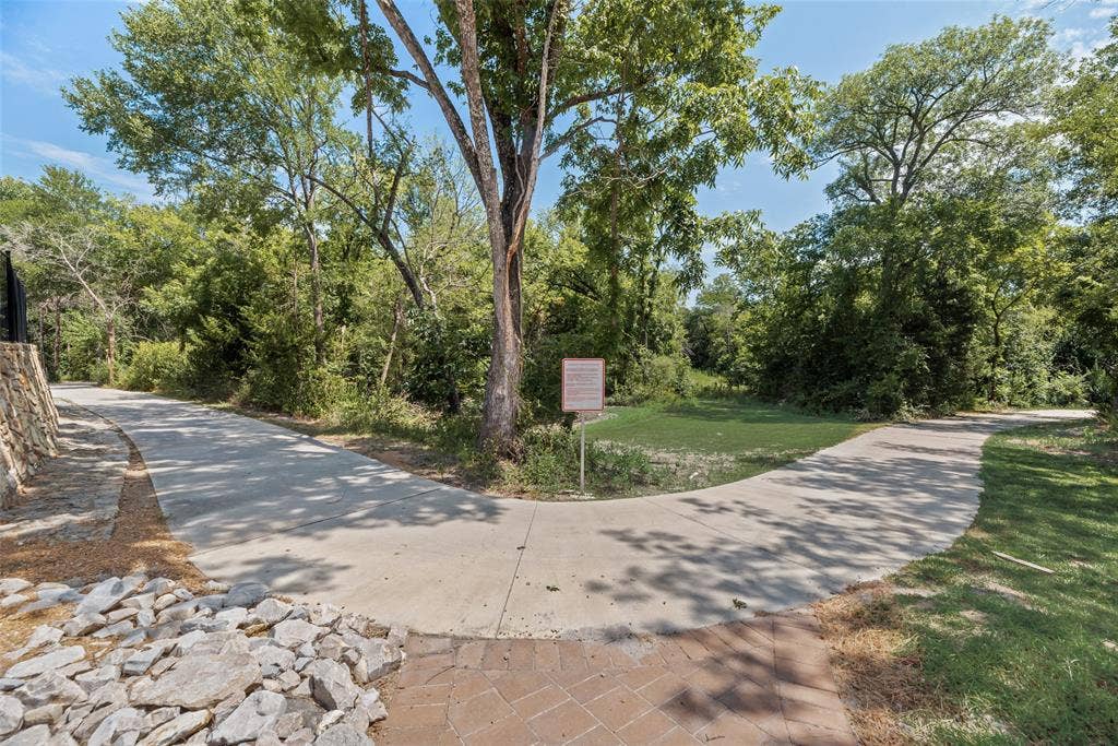 558 Torrey Pines Circle, Heath, TX 75032