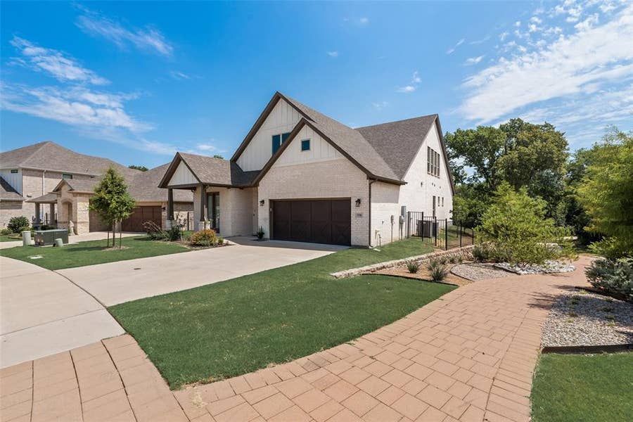Property photo for 558 Torrey Pines Circle, Heath, TX