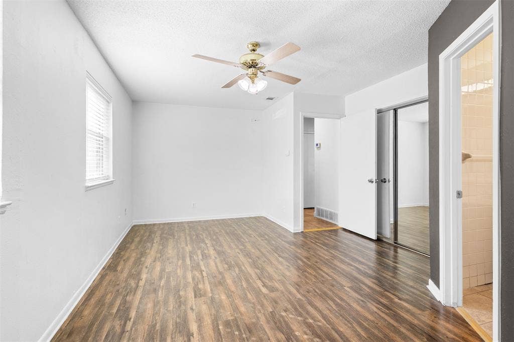 1826 Cunningham Street, Irving, TX 75062