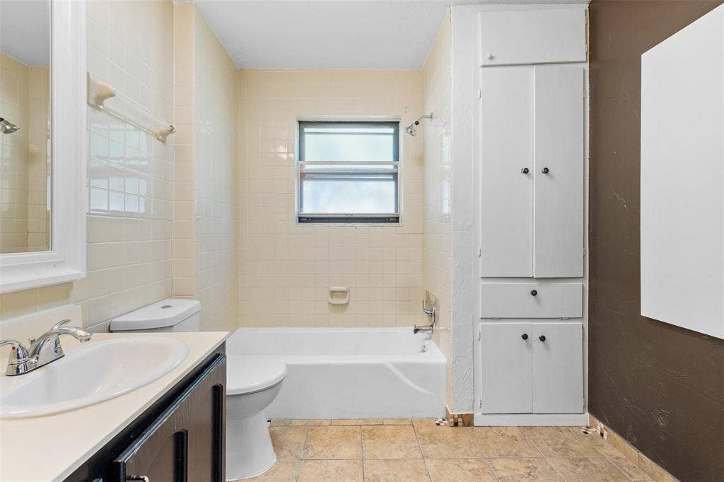 1826 Cunningham Street, Irving, TX 75062