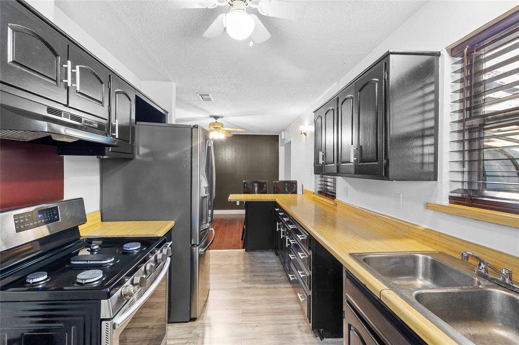 1826 Cunningham Street, Irving, TX 75062