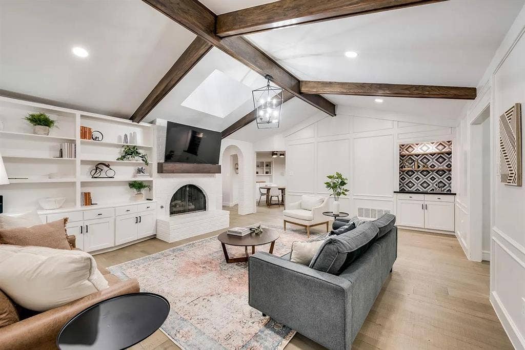 2836 Meadowbrook Drive, Plano, TX 75075 2836 Meadowbrook Drive, Plano, TX 75075