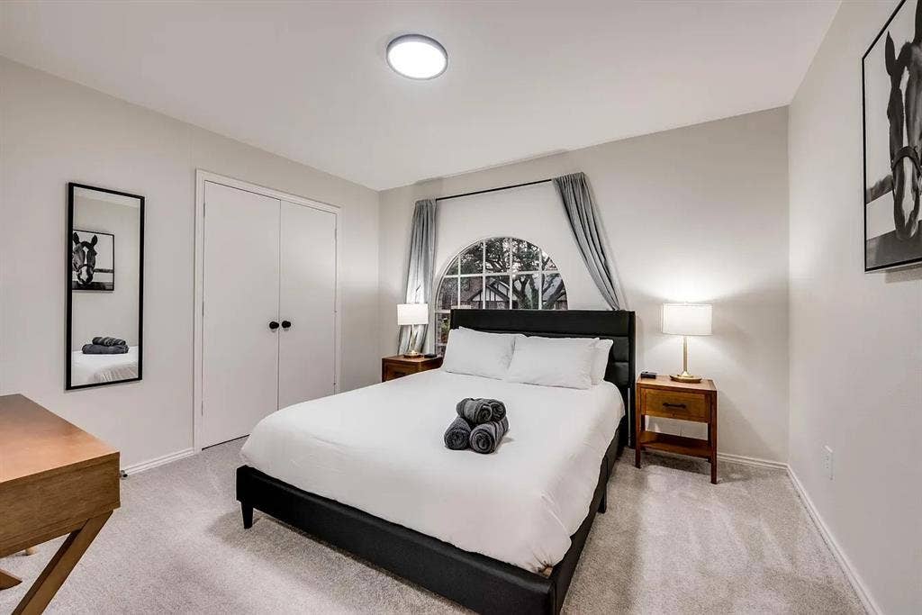 2836 Meadowbrook Drive, Plano, TX 75075 2836 Meadowbrook Drive, Plano, TX 75075