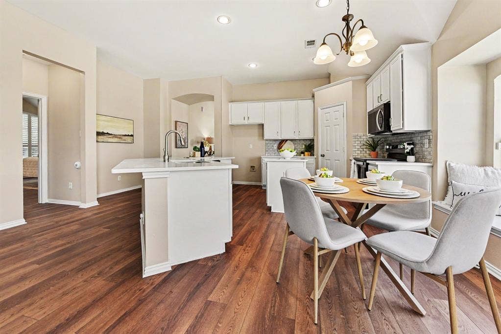 401 Stonebridge Circle, Allen, TX 75013 Breakfast room in kitchen