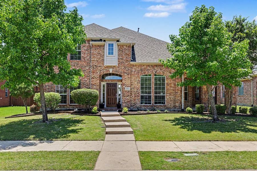 Property photo for 1041 Crystal Lake Drive, Frisco, TX