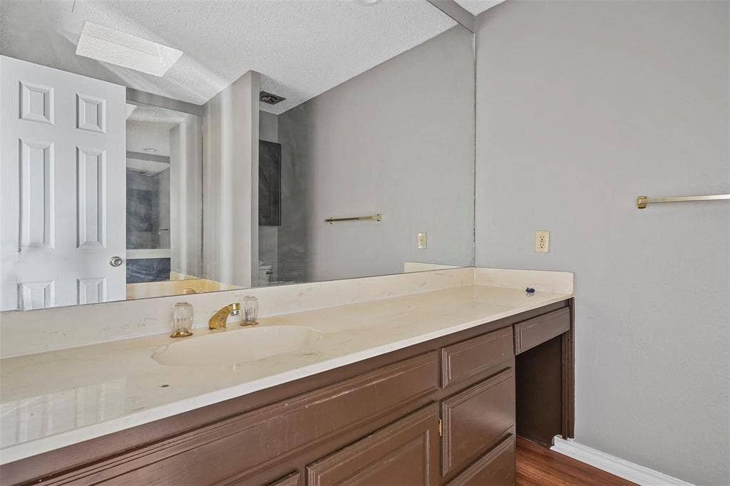 810 Custer Street, Arlington, TX 76014