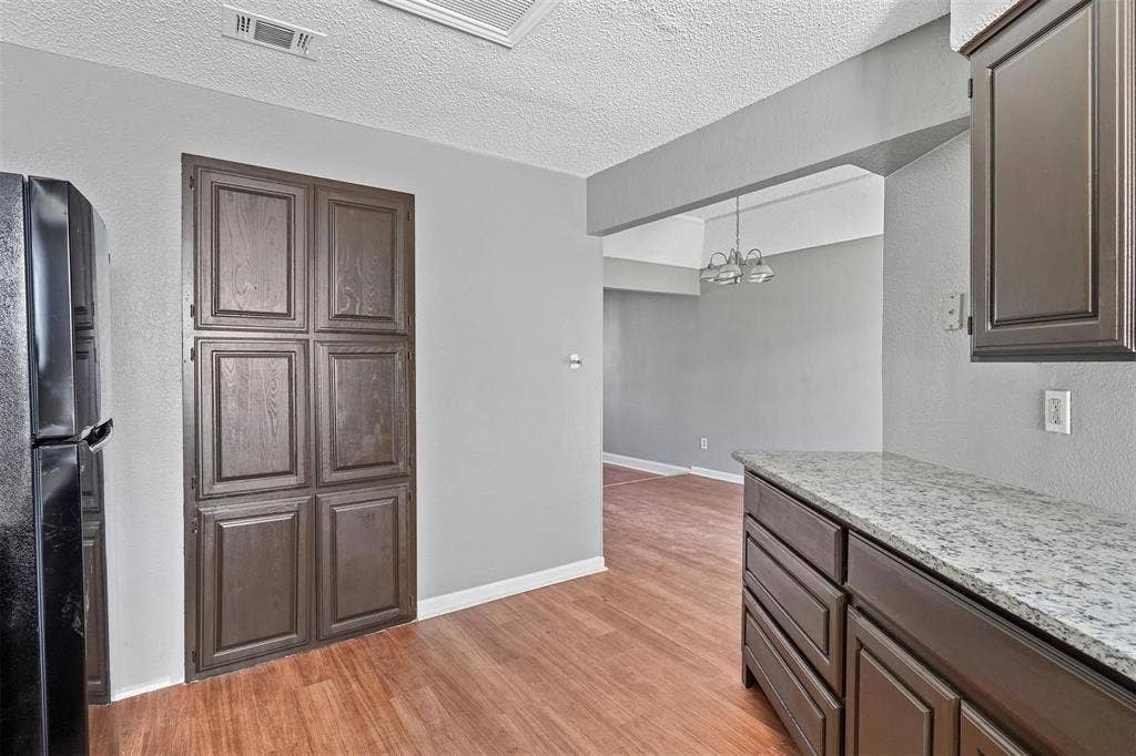 810 Custer Street, Arlington, TX 76014