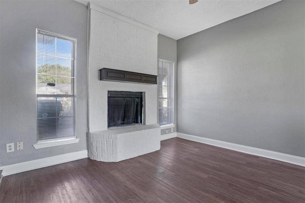 810 Custer Street, Arlington, TX 76014